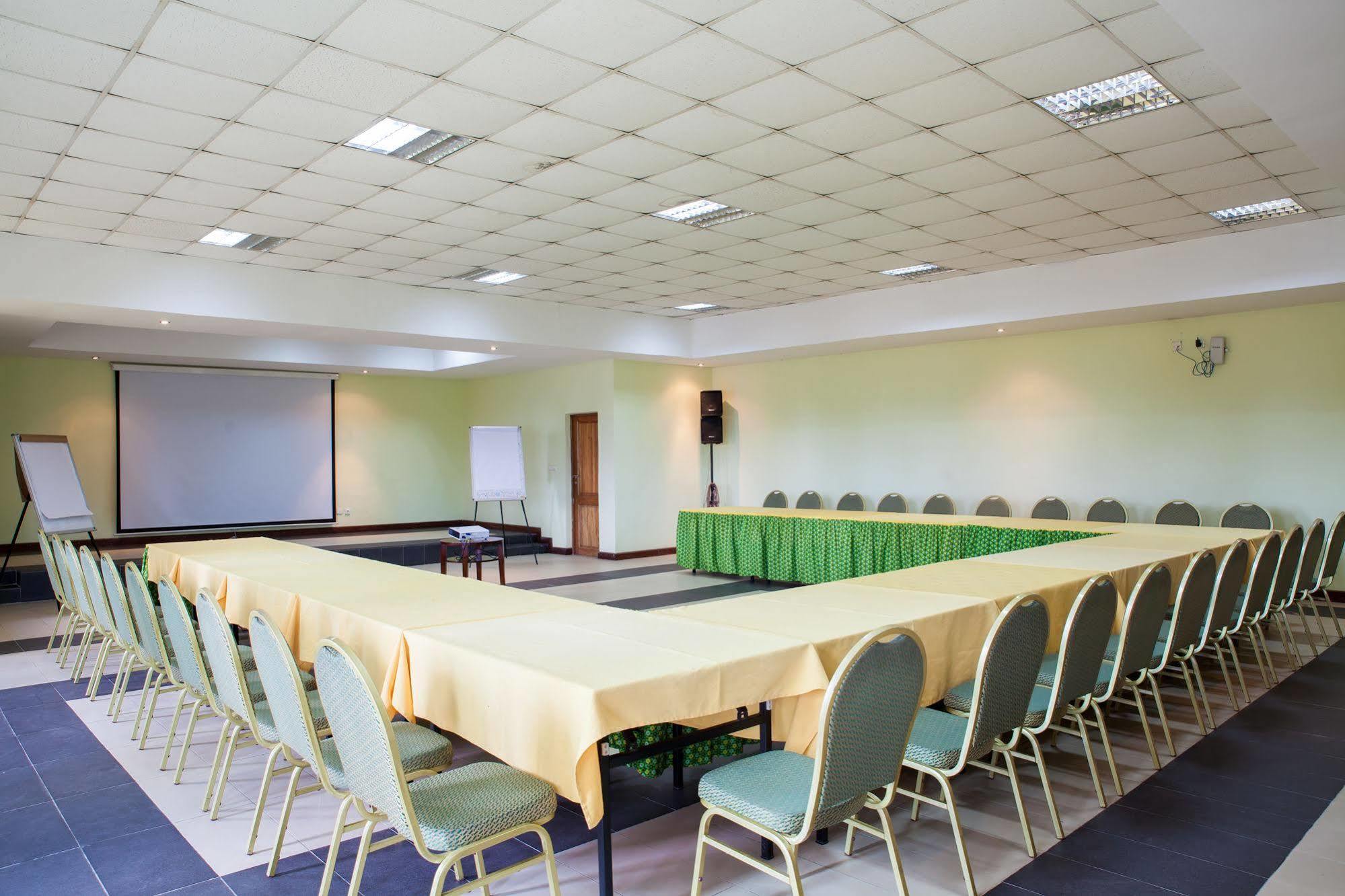 רוהנגרי Gorillas Volcanoes Hotel מראה חיצוני תמונה