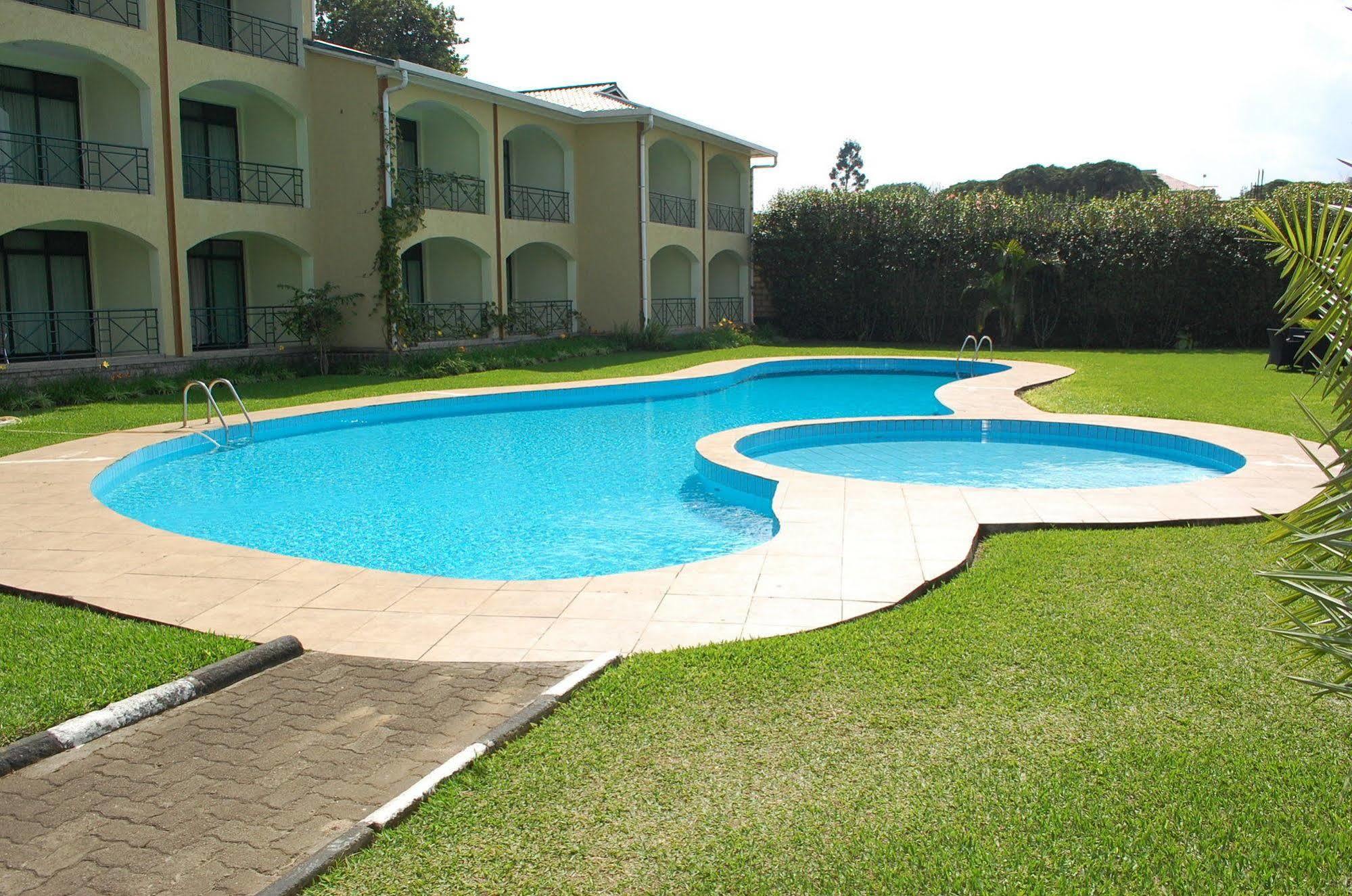 רוהנגרי Gorillas Volcanoes Hotel מראה חיצוני תמונה